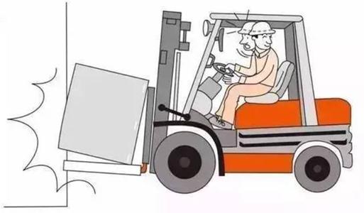  叉車安全_安裝叉車防撞報警器有什么優點